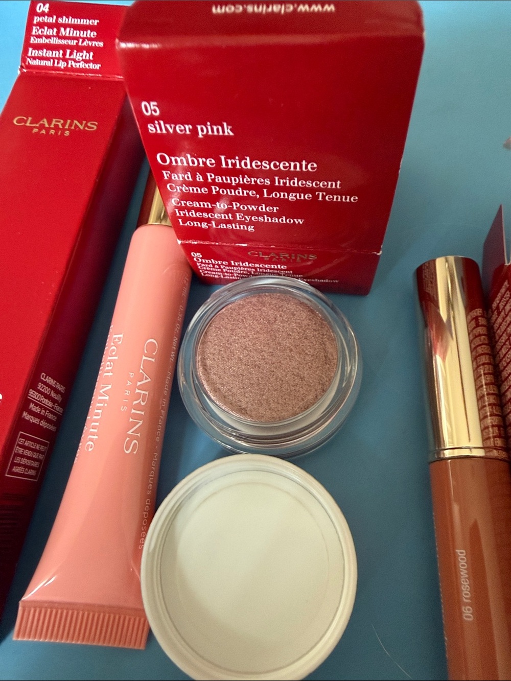Clarins Silver Pink Eyeshadow & Rosewood Instant Light Lip Perfector Duo - Picture 3 of 6